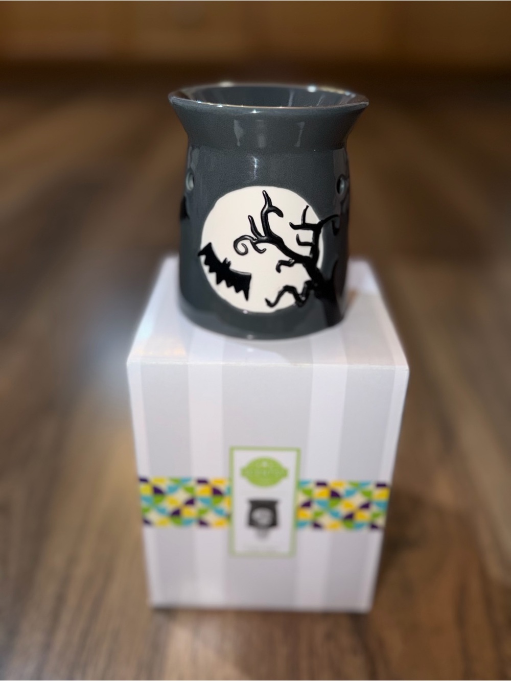 Scentsy Fright Night Mini Warmer | Halloween Bats Full Moon Wax Melt Warmer